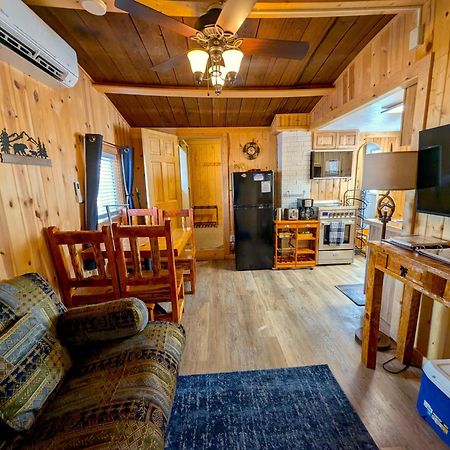Yellowstone'S Treasure Cabins Gardiner Ngoại thất bức ảnh