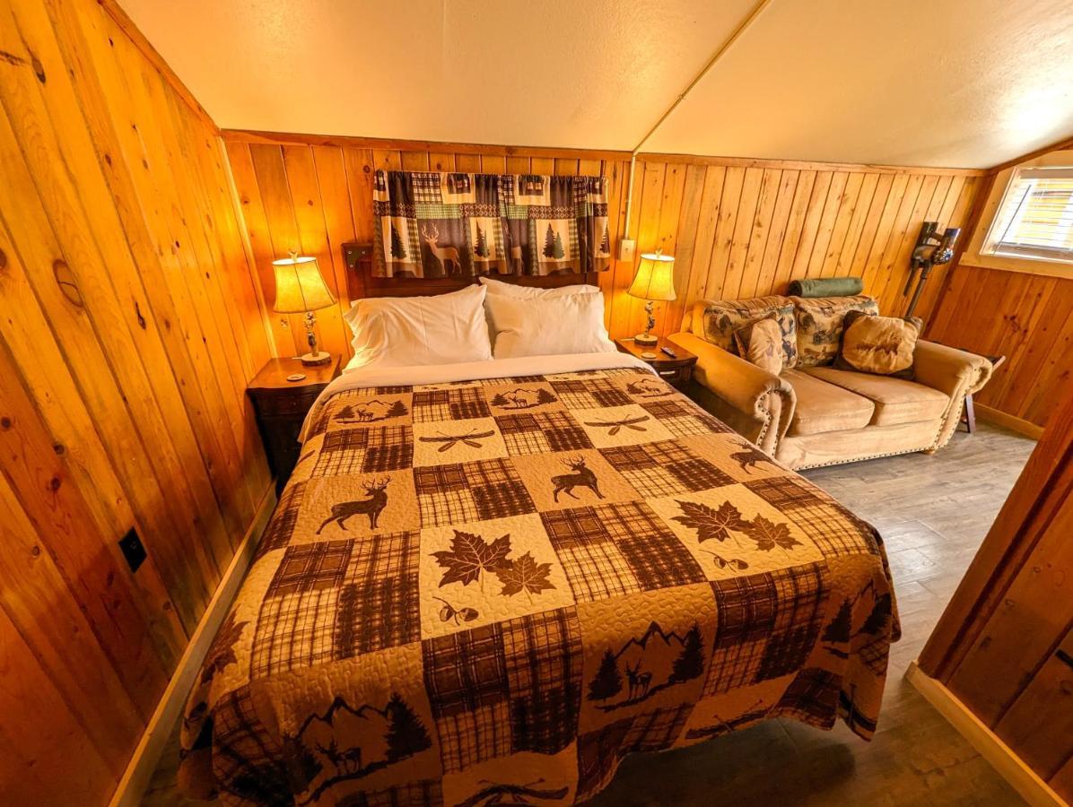 Yellowstone'S Treasure Cabins Gardiner Ngoại thất bức ảnh