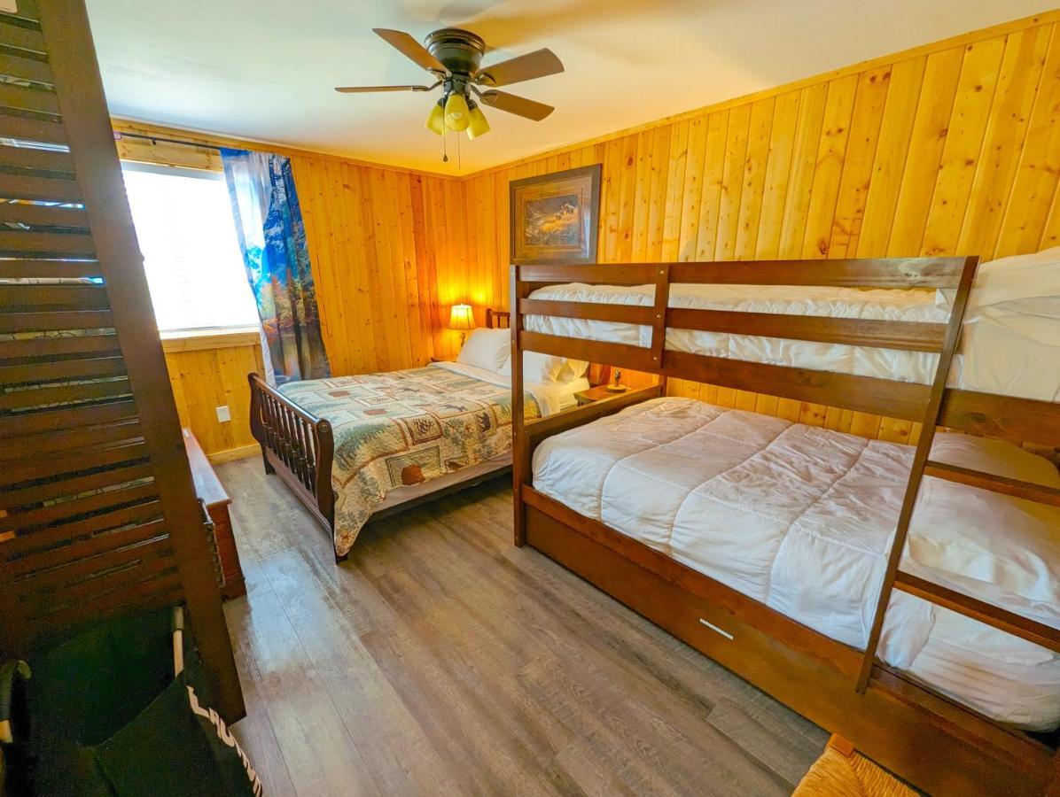 Yellowstone'S Treasure Cabins Gardiner Ngoại thất bức ảnh