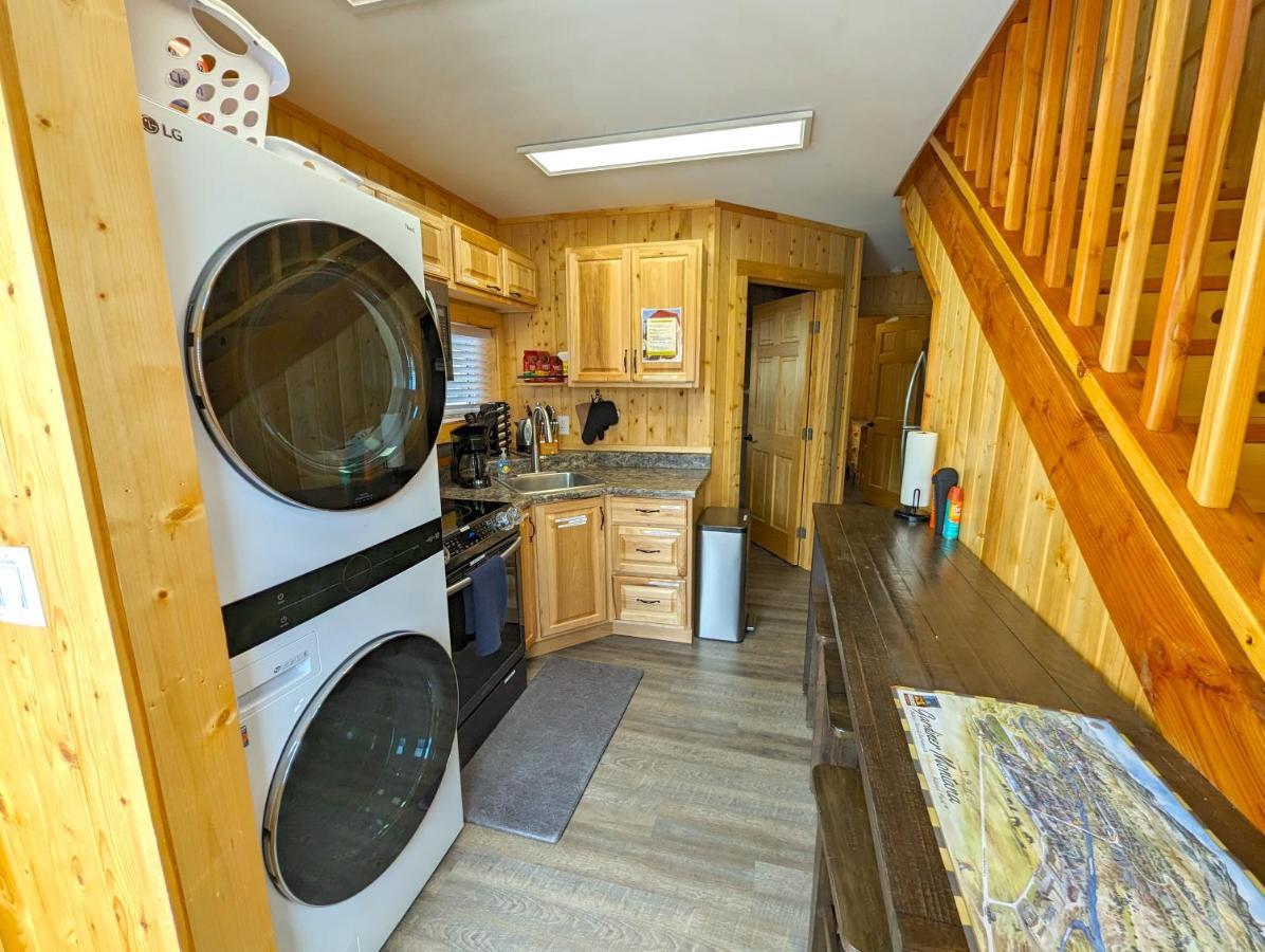 Yellowstone'S Treasure Cabins Gardiner Ngoại thất bức ảnh