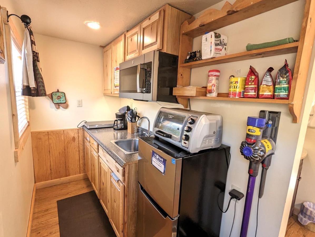 Yellowstone'S Treasure Cabins Gardiner Ngoại thất bức ảnh