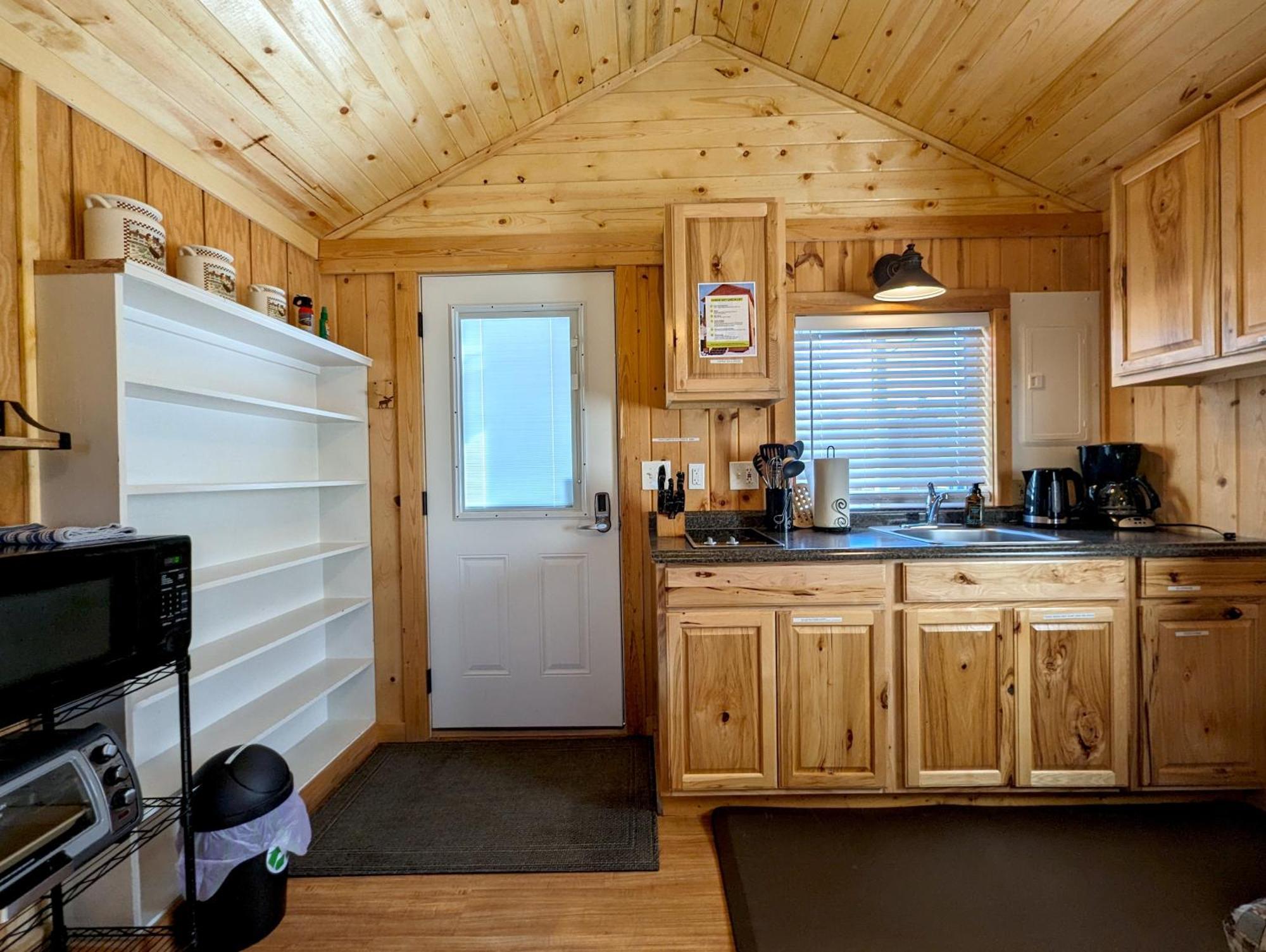 Yellowstone'S Treasure Cabins Gardiner Ngoại thất bức ảnh
